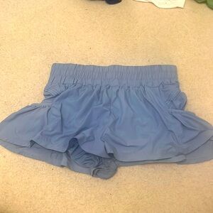 Get your flirt on free people shorts color blue size medium